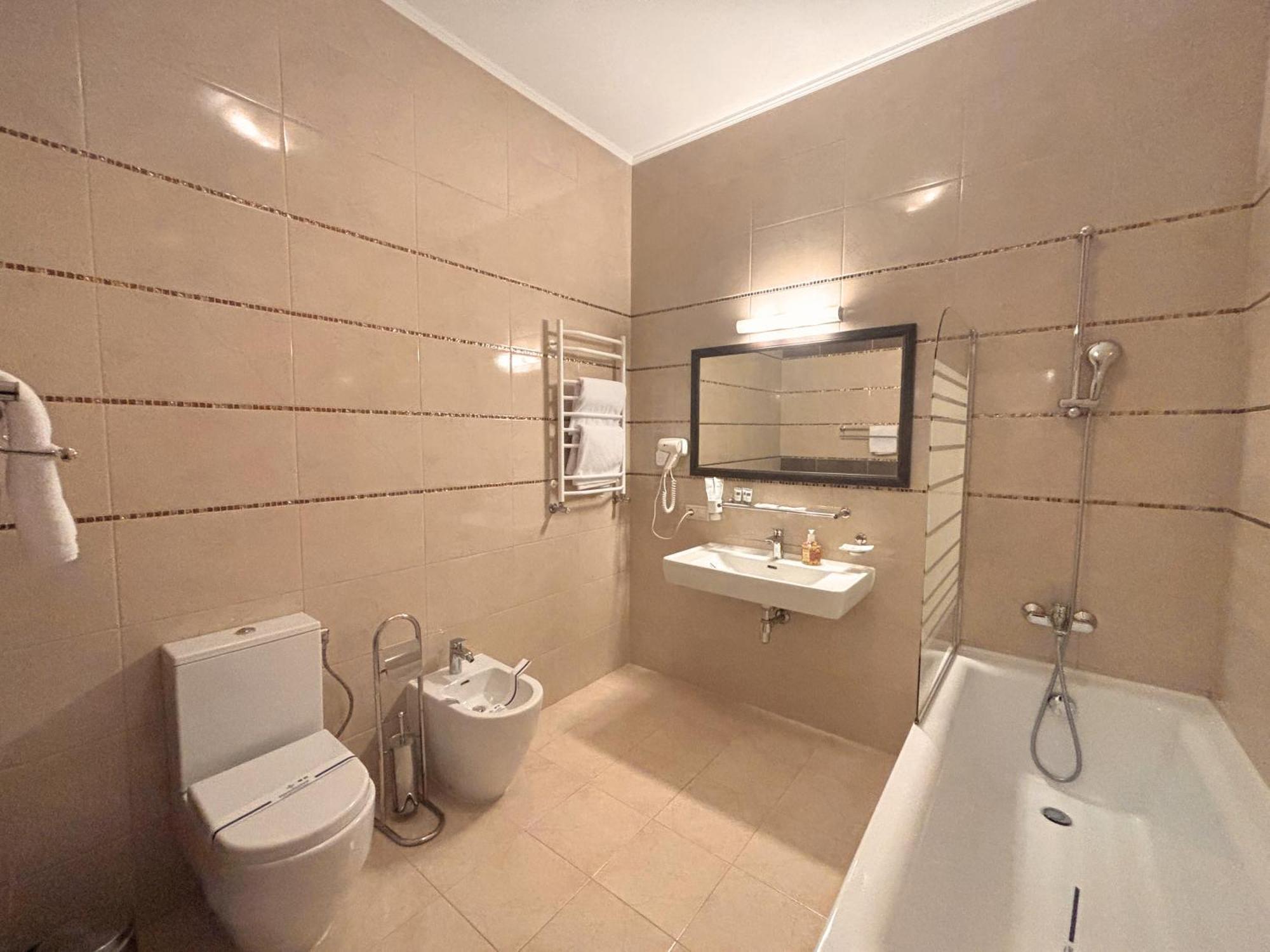 Odeska Astoria Hotel Odessa Værelse billede
